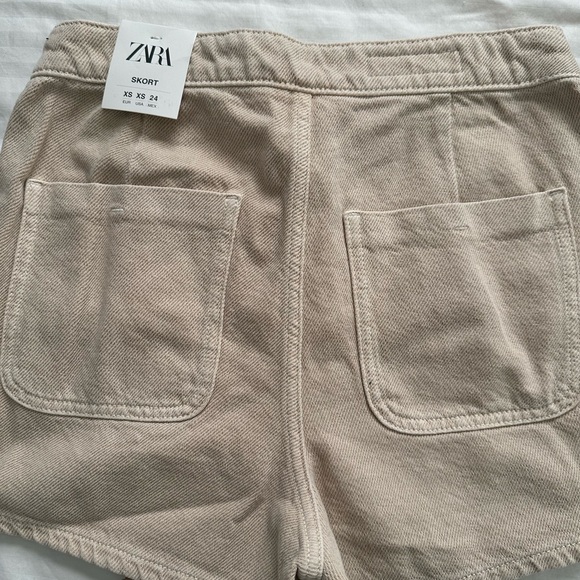 Zara Women's Tan Button-Detail Skort - Picture 5 of 5